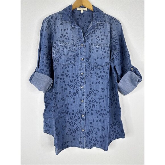 Side Stitch Button Front Tunic Roll Tab Sleeve Size XS Blue Animal Print A381343 - Picture 2 of 12